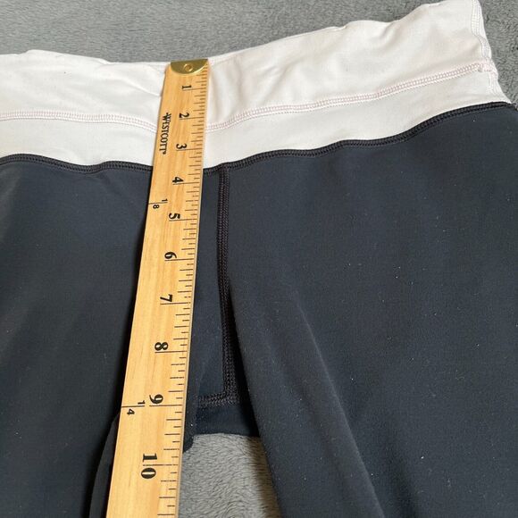 Lululemon Athletica Yoga Black Capri Back Pocket Legging Pant Women's Size 6 - Picture 6 of 8